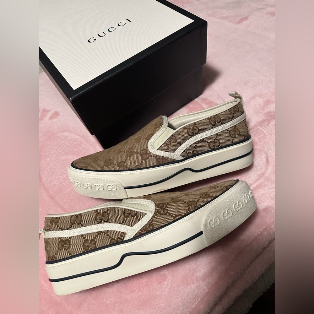 Women Gucci Tennis 1977 Slip On Sneakers 👟